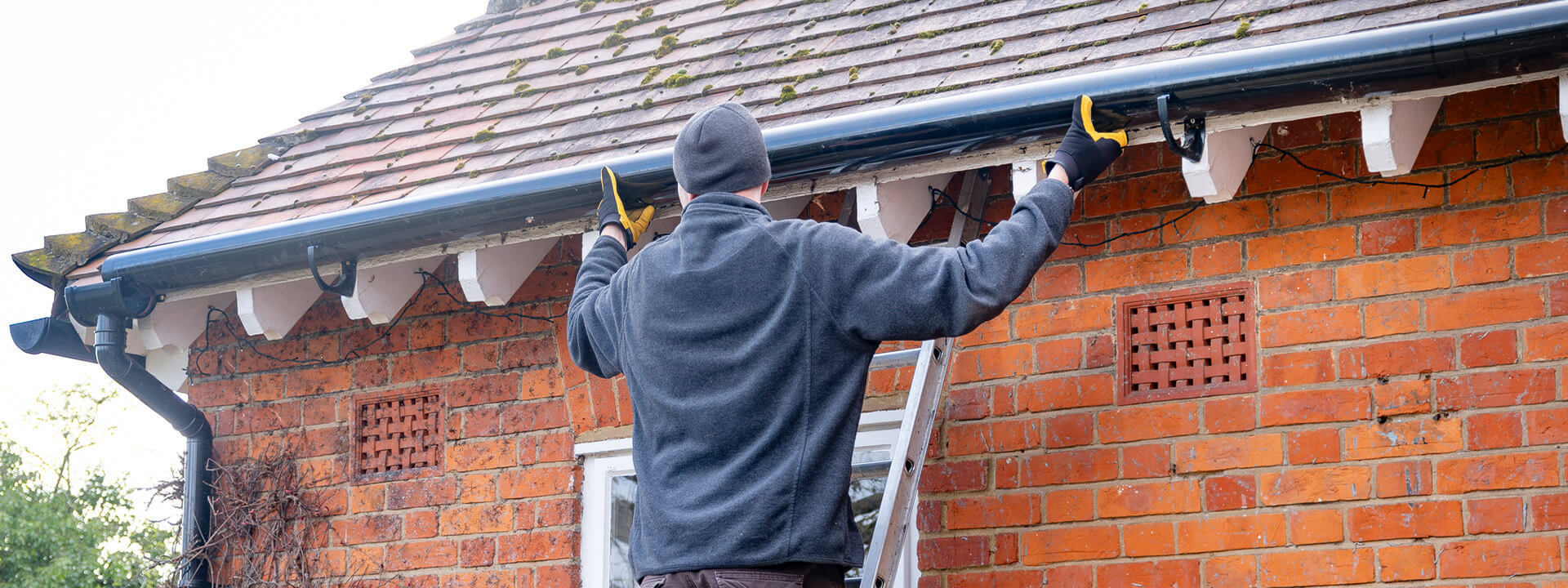 Guttering replacement West Kent & East Sussex
